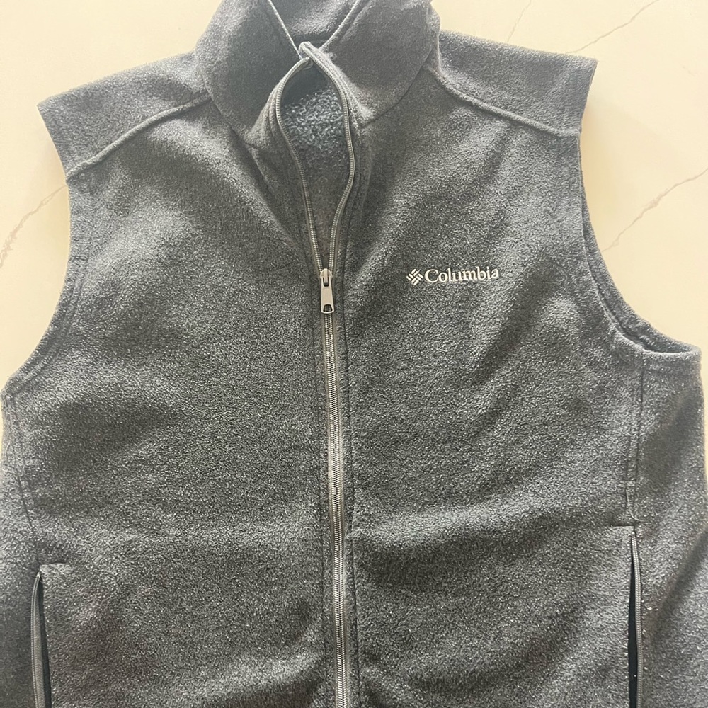 Columbia fleece vest
